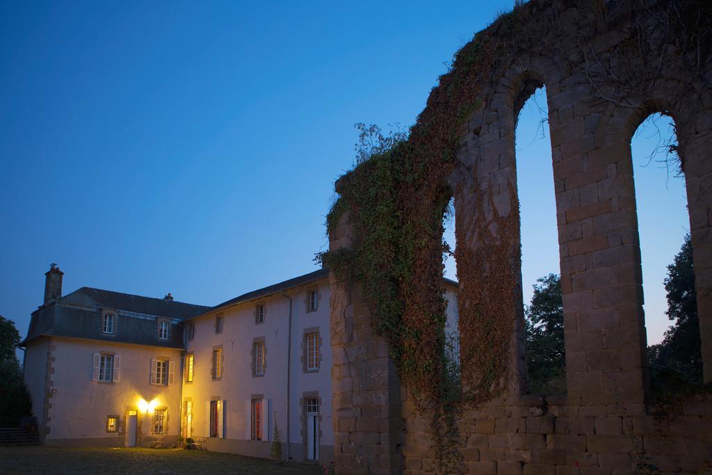 Abbaye Du Palais Panzió Thauron Kültér fotó